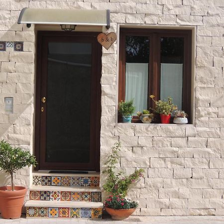 Monolocale L'Abbraccio Apartment Ragusa Exterior photo