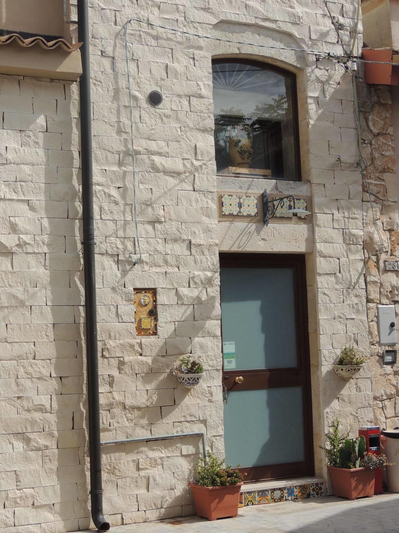 Monolocale L'Abbraccio Apartment Ragusa Exterior photo